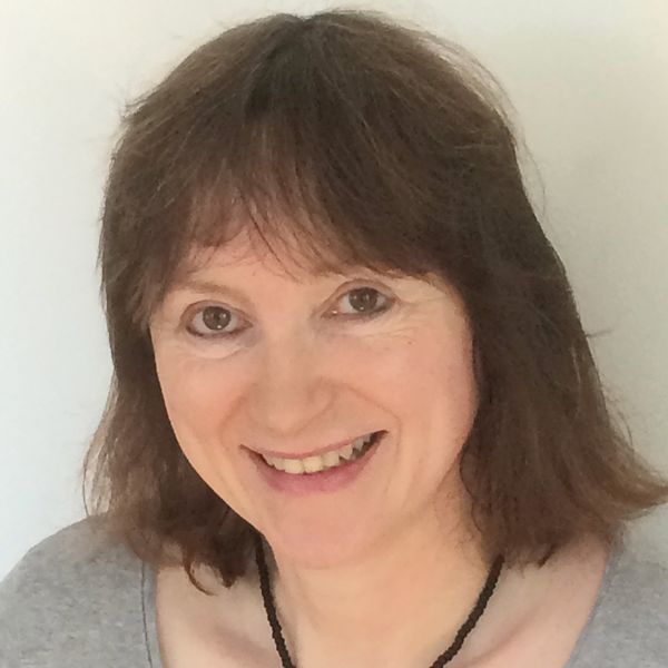 A picture of 'Nia Gruffydd'